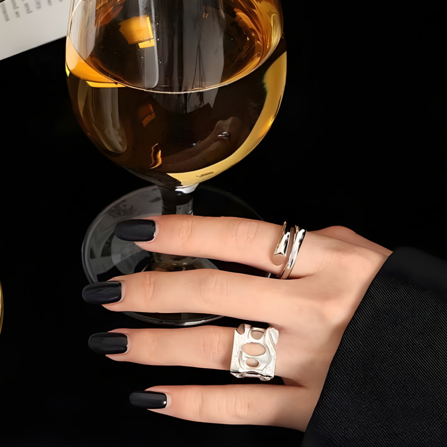 Minimalism Line Crossing Adjustable Ring