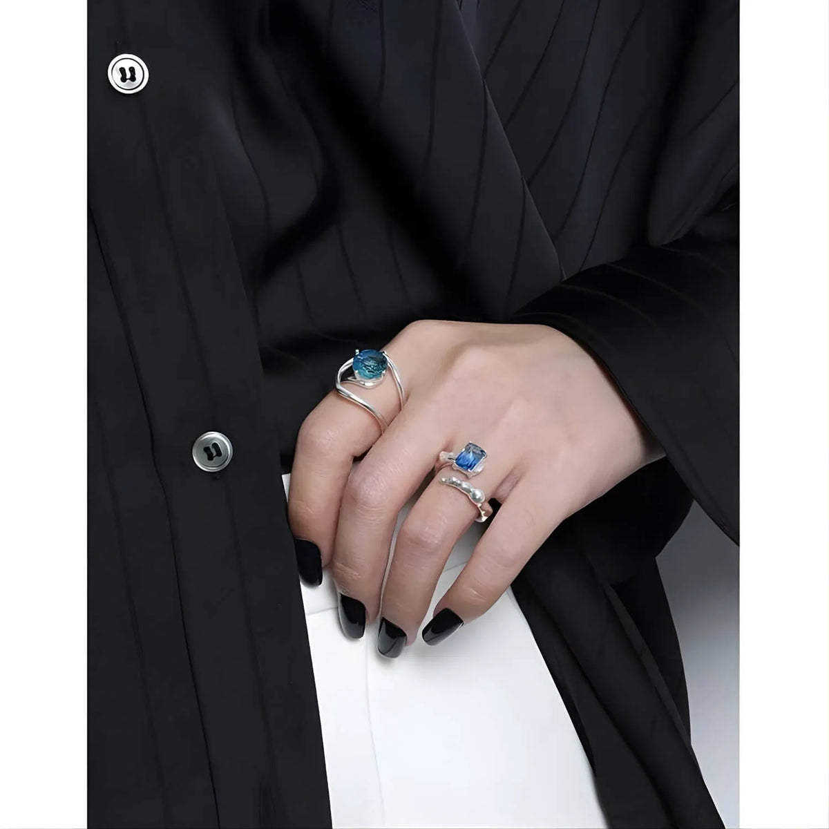 Blue Geometry Ring with deep blue cubic zirconia in rhodium-plated 925 sterling silver