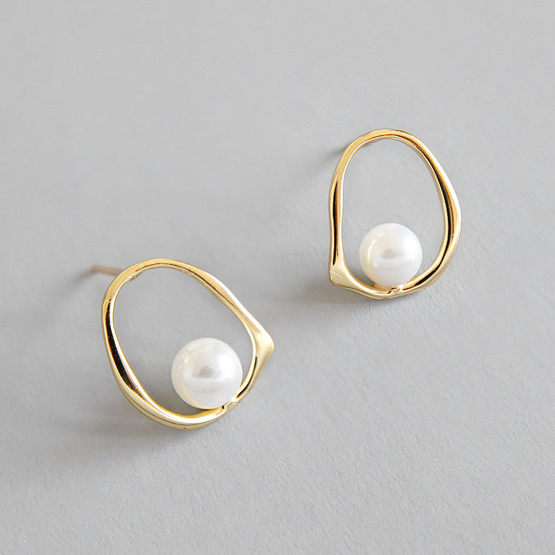 Geometric Round Shell Pearl Studs Earrings
