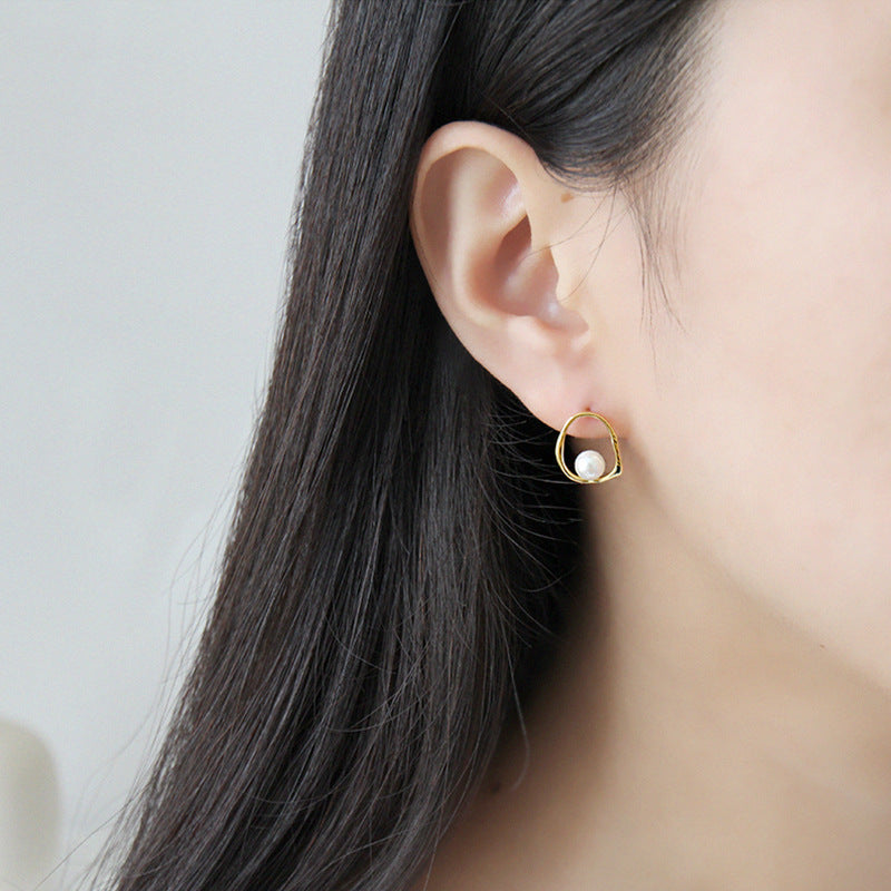 Geometric Round Shell Pearl Studs Earrings
