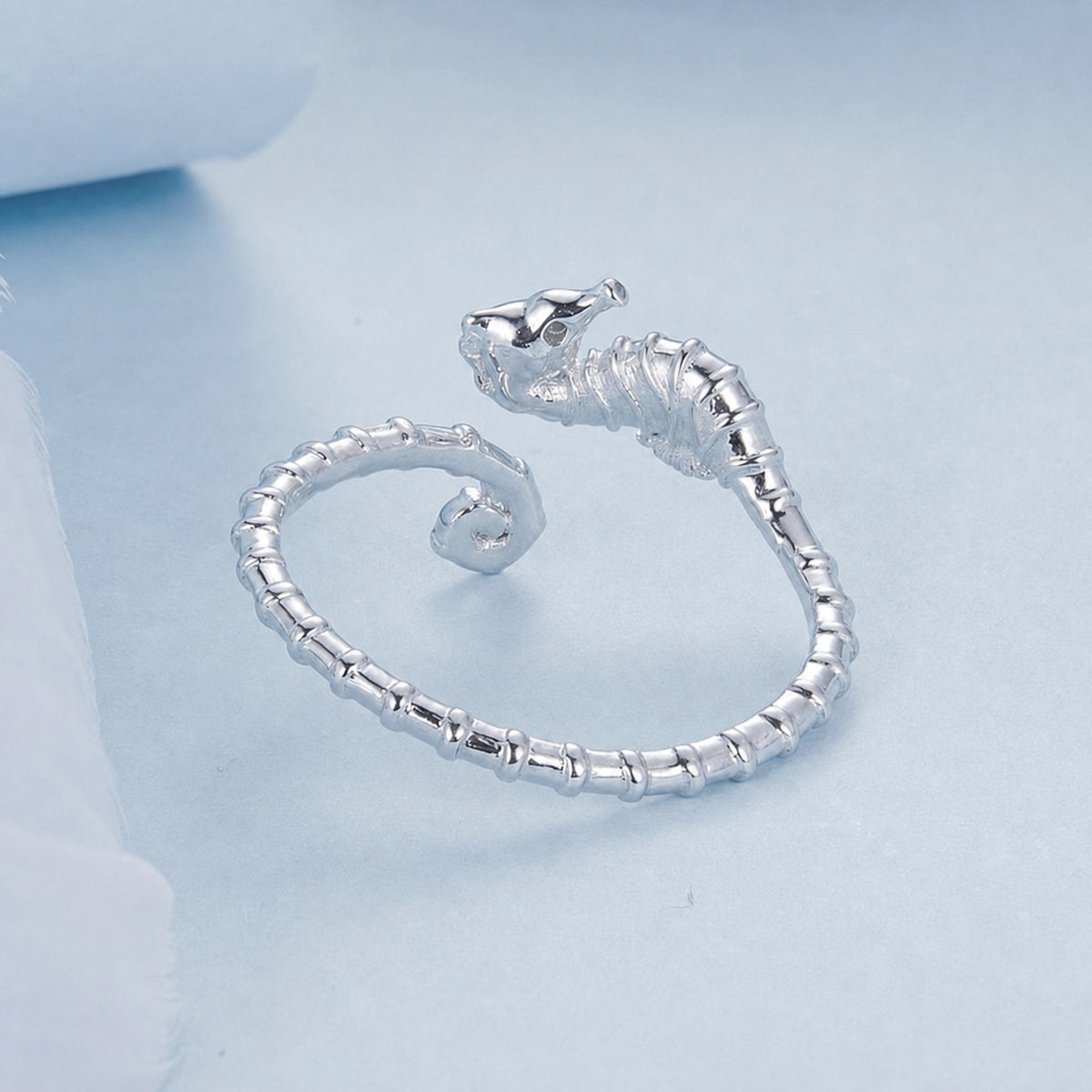 Seahorse ring in 925 sterling silver with zirconia stones