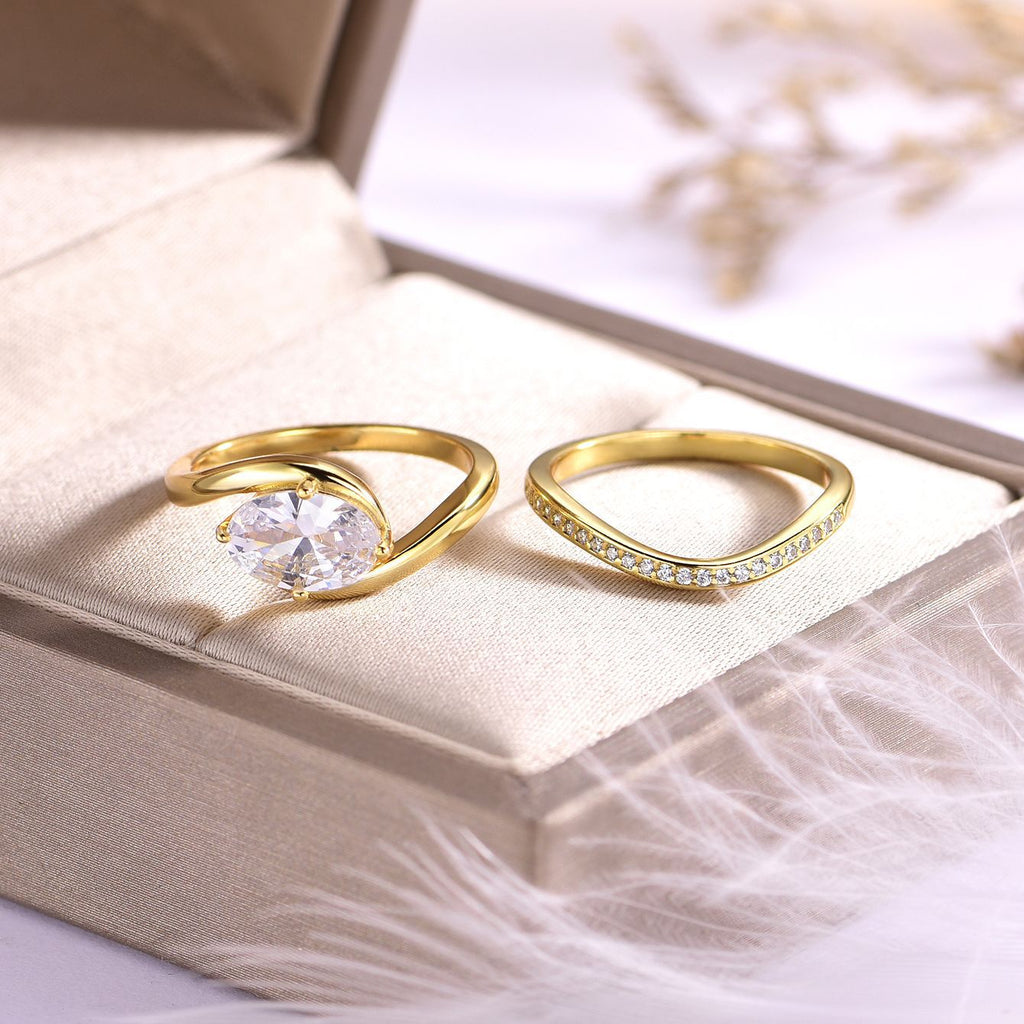 Oval Moissanite Ring Set | Stackable Design