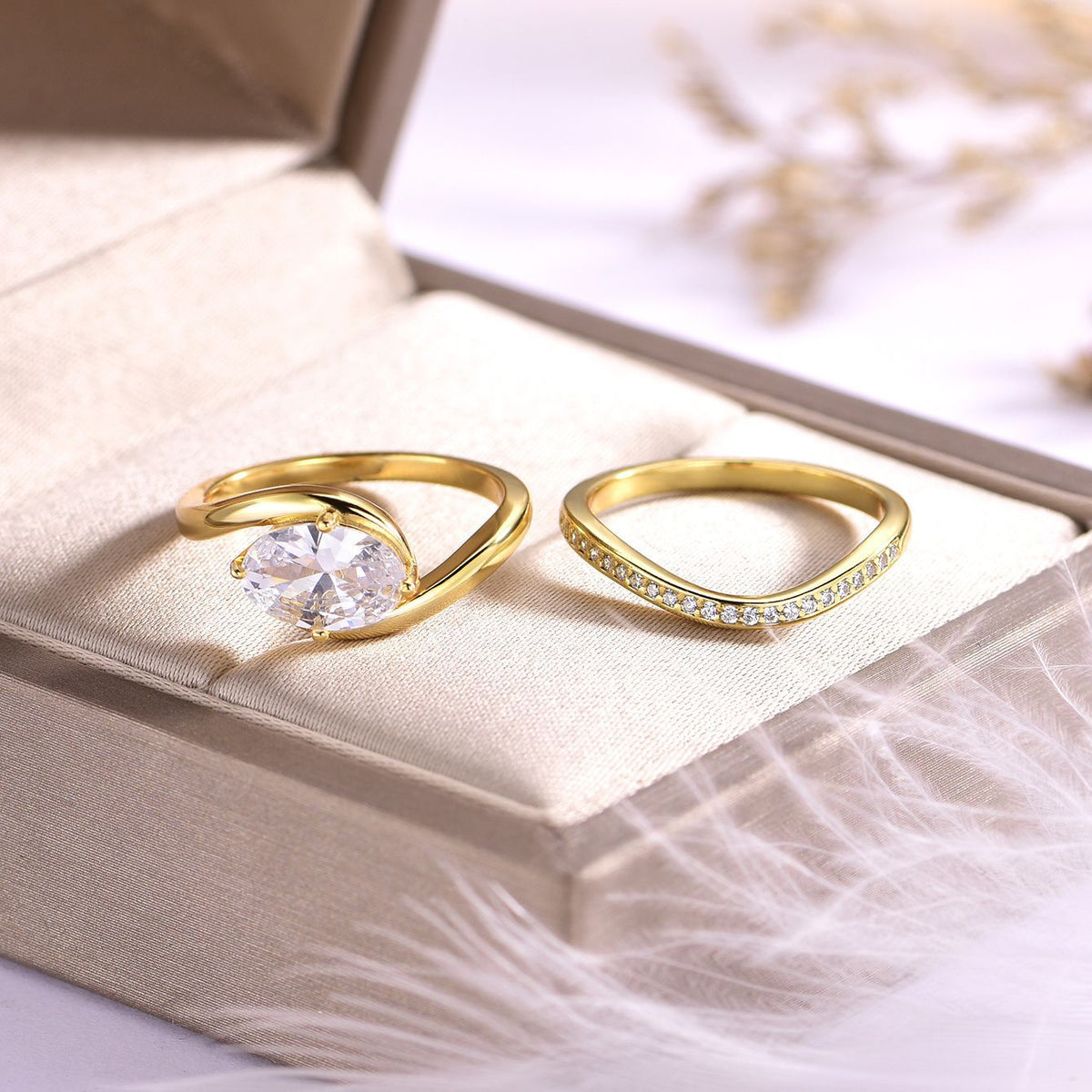 Oval Moissanite Ring Set | Stackable Design